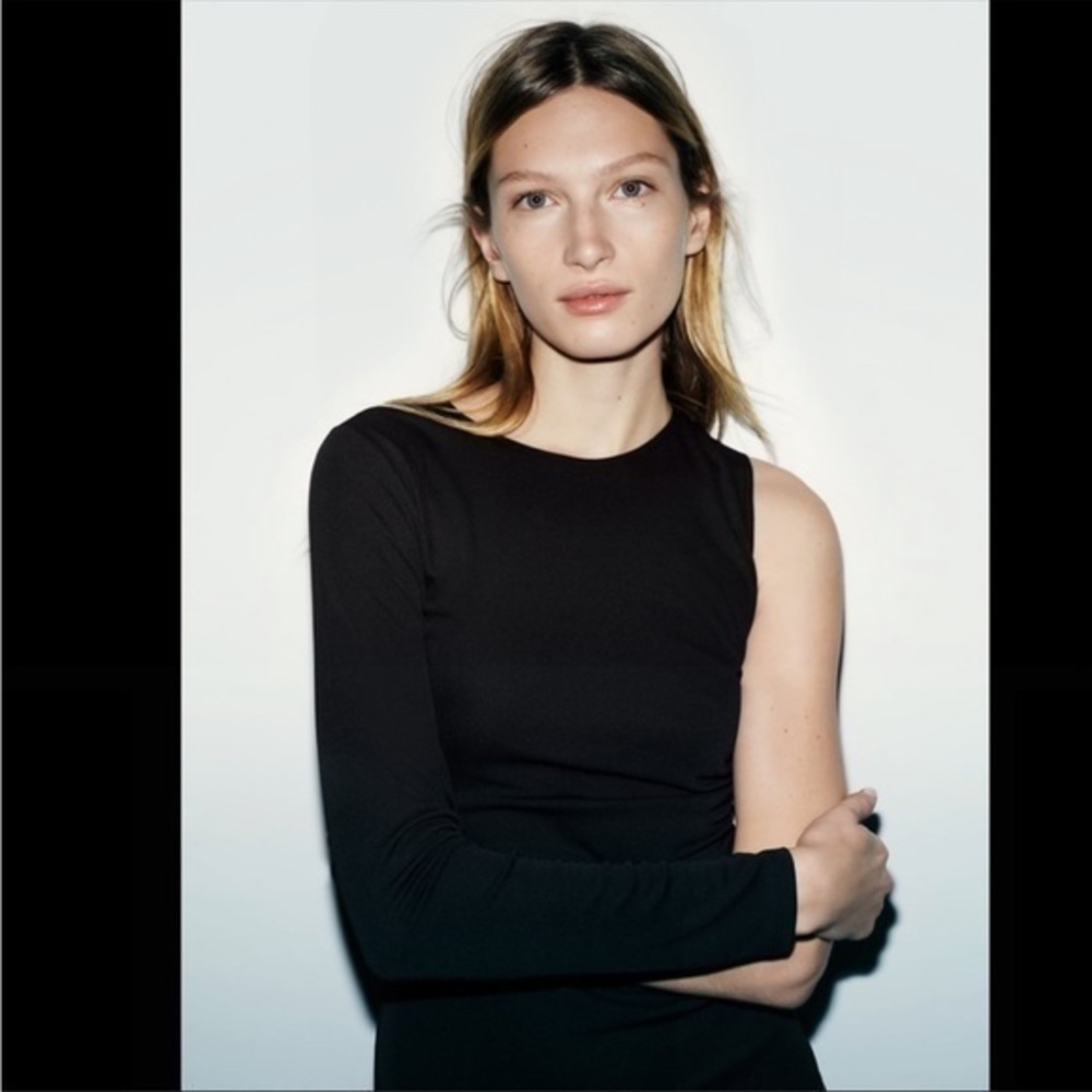 Zara NWT black ruched asymmetrical midi dress - Picture 4 of 8